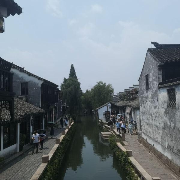 逃出白海豹洞